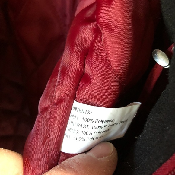 Gallery Women’s Red lined winter coat - Picture 4 of 5